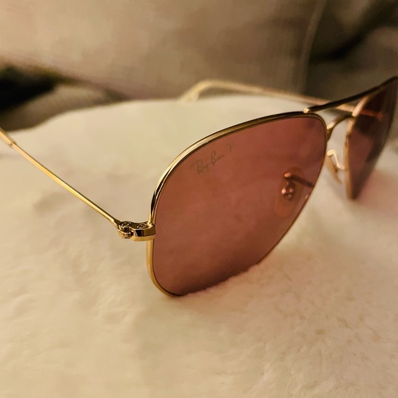 Ray-Ban womens Aviator sunglasses - Picture 5 of 6